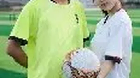 悲痛时刻！西布朗球星迪亚基特兄弟离世，球员紧急获准归乡奔丧，泪洒绿茵场